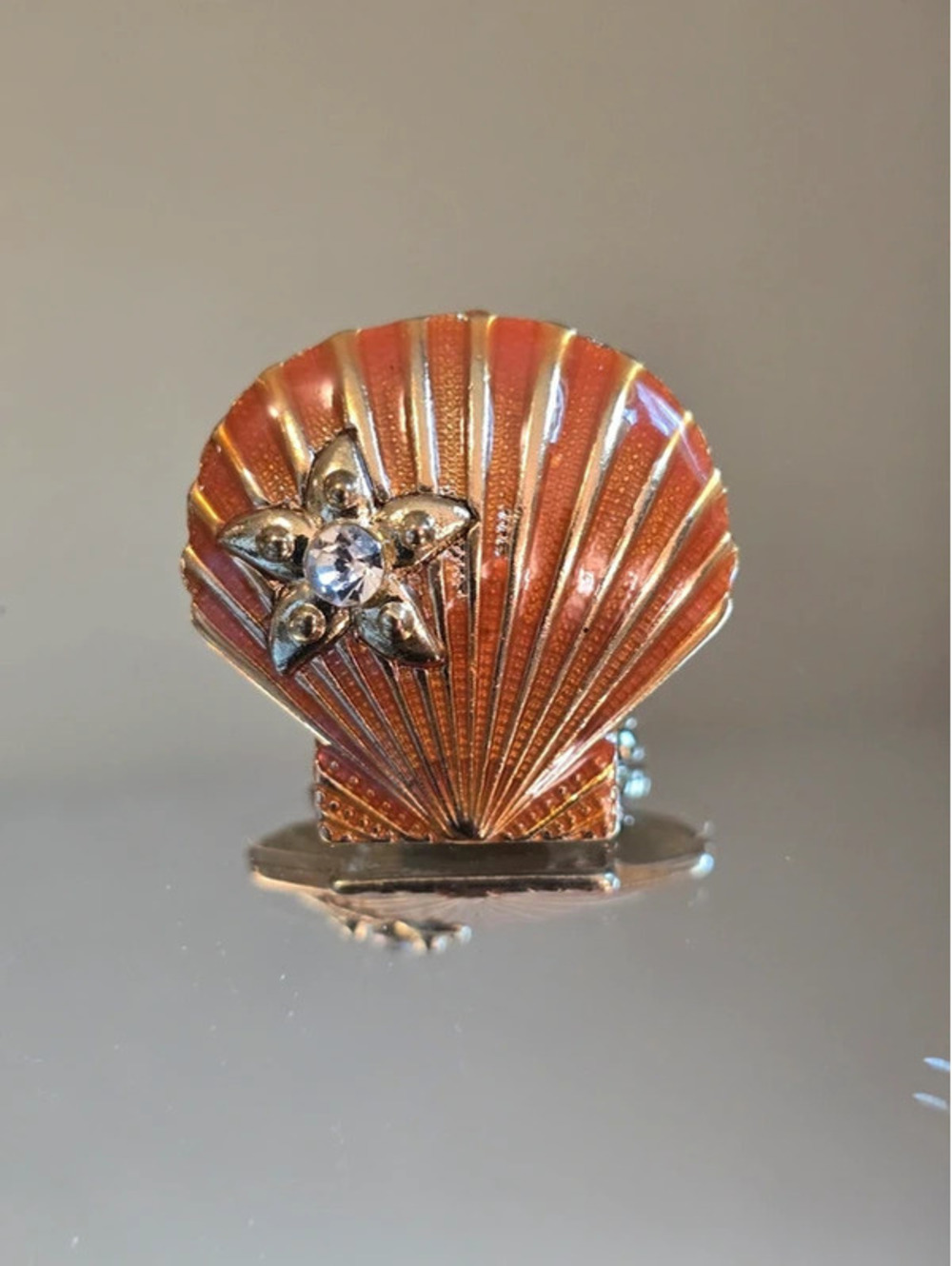 Statement Seashell Ring - Adjustable - Brand New